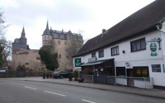 Landgasthof zentral in Romrod mit Fremdenzimmer und Privatwohnung