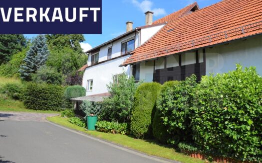 VERKAUFT! Großes Einfamilienhaus mit Balkon und Garten in Gemünden-Wohra