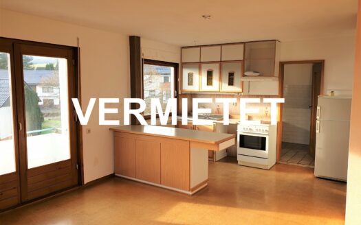 3 Zimmer Wohnung mit EBK u Balkon in Battenberg-Frohnhausen